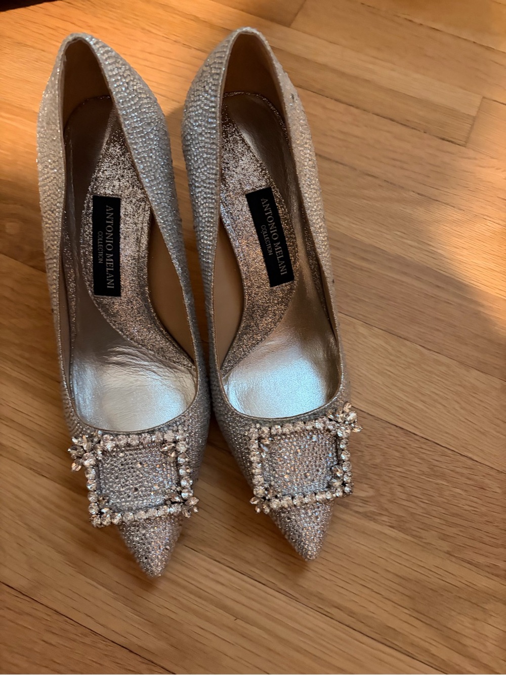 ANTONIO MELANI Crystal-Embellished Metallic Champagne Pointed Pumps